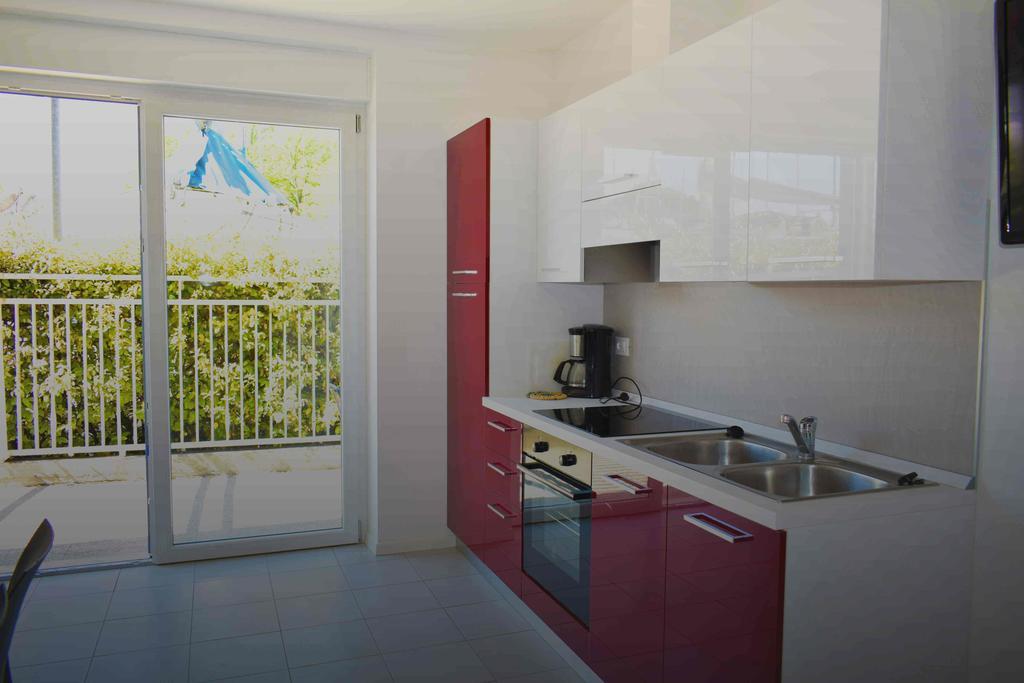 Residence Ambra Riva del Garda Exterior photo