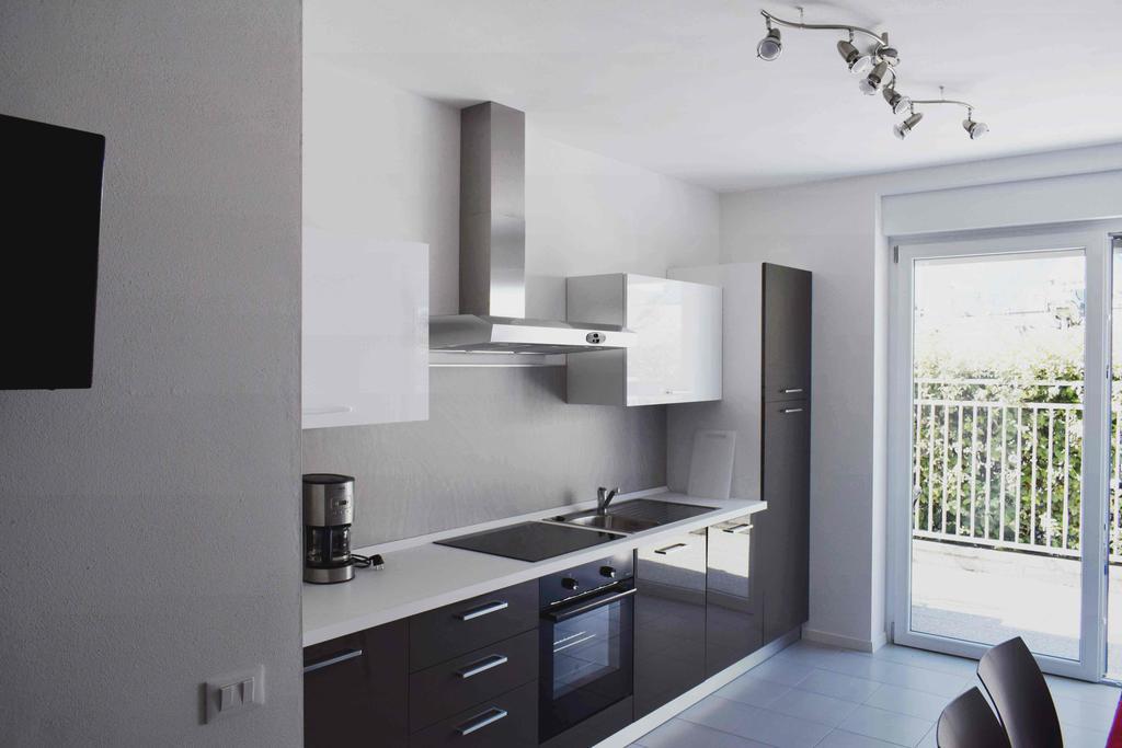 Residence Ambra Riva del Garda Exterior photo